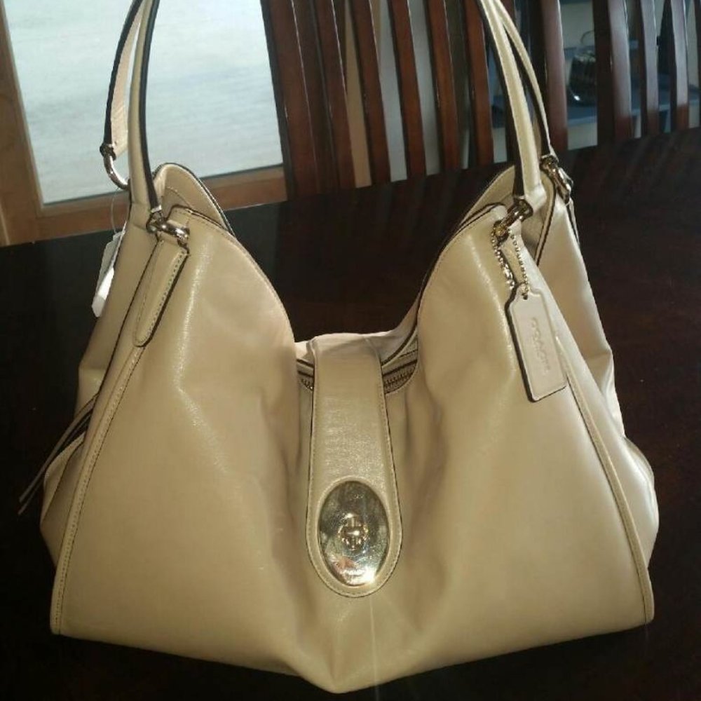 Coach shoulder bag